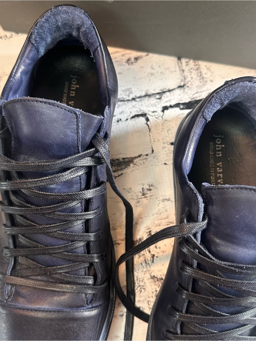 John Varvatos Reed Low Top Midnight Navy Leather Sneakers Men’s 10.5 - Picture 2 of 5